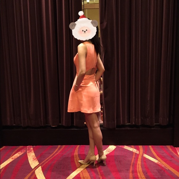 A beautiful dress from Guess - Picture 5 of 8